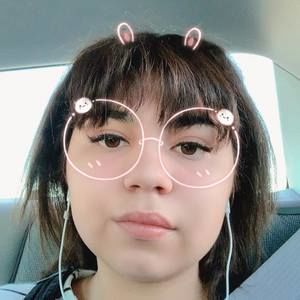 Meet your Posher, Kassandra